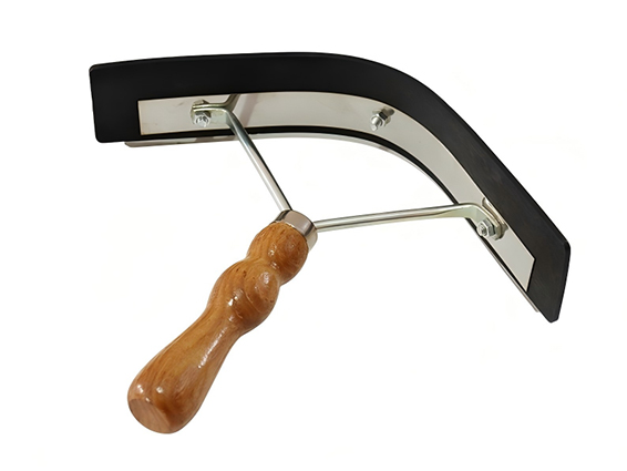 Horse Sweat Scraper with Wooden Handle, Metal Frame Grooming Tool